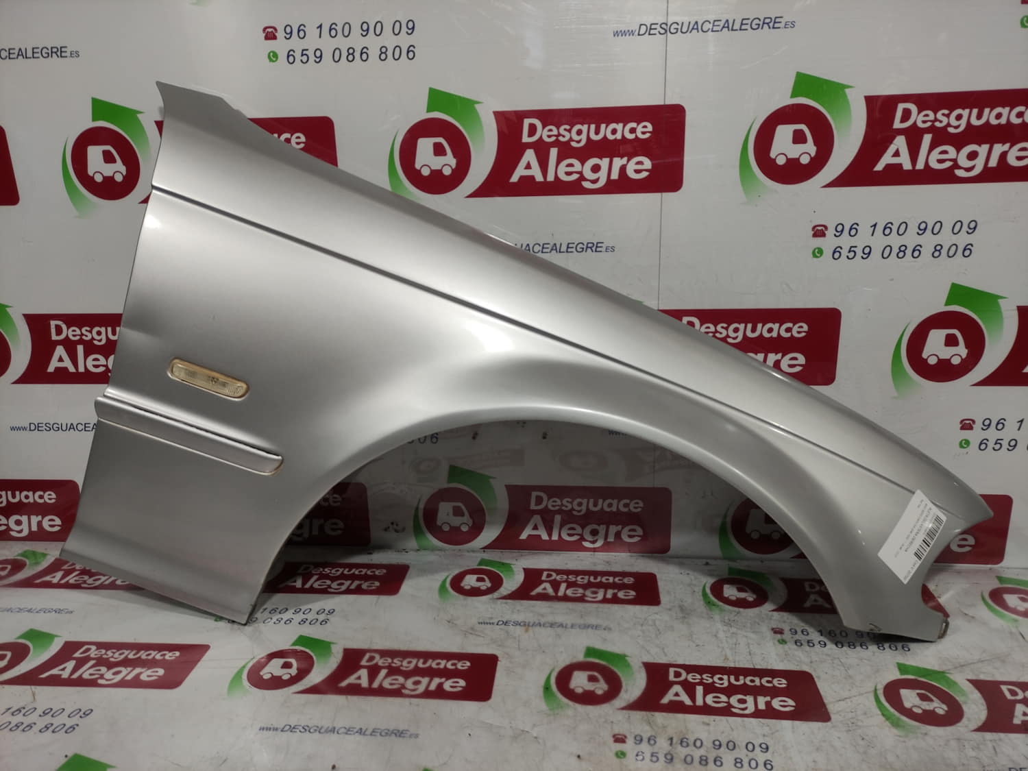 BMW 3 Series E46 (1997-2006) Front Right Fender 24802260