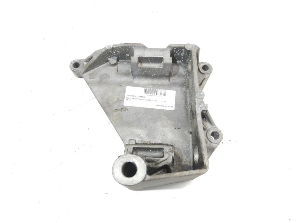 VOLKSWAGEN Touareg 1 generation (2002-2010) Alternator bracket 070903143 19997562