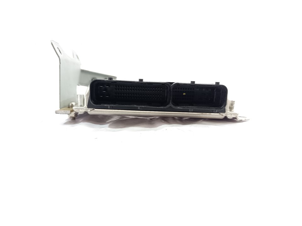 Centralita motor uce G4EE 3910626450 de Hyundai Getz (tb) 2002-2005 - pieza usada