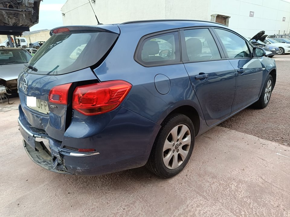 OPEL Astra J (2009-2020) Bakre høyre dørpanel 13258682 25927863