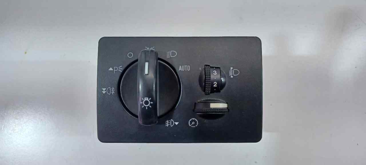 PEUGEOT 3008 1 generation (2010-2016) Headlight Switch Control Unit 13A024 25961890