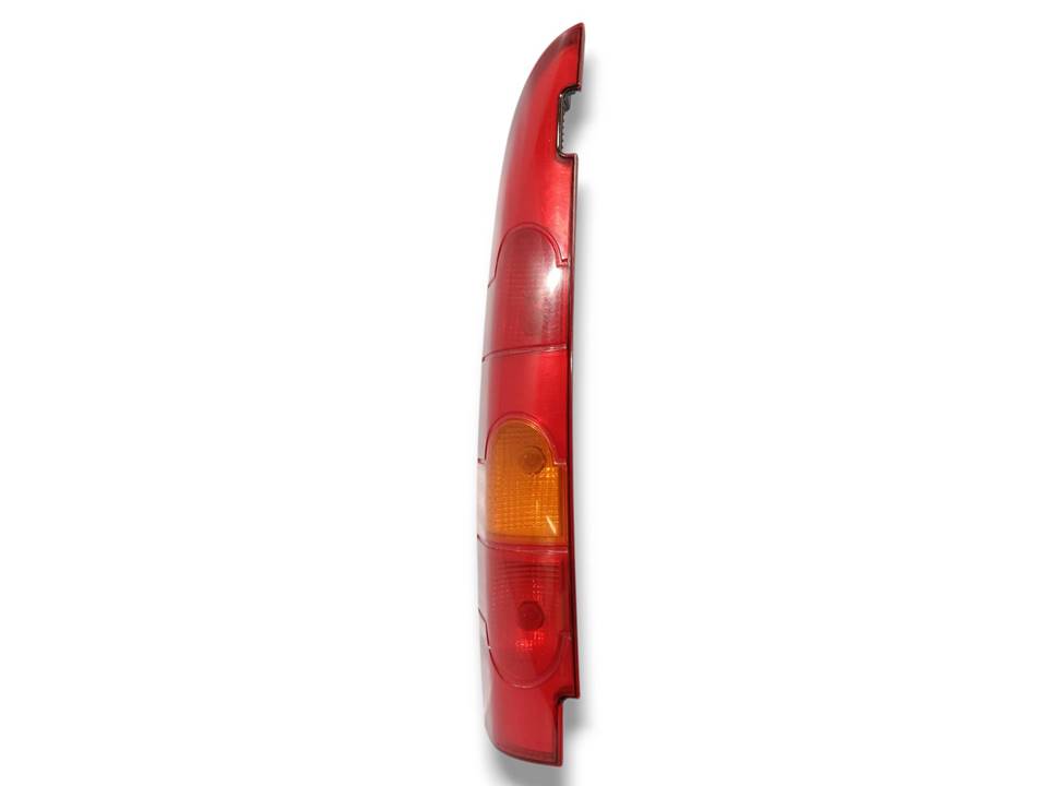 Piloto trasero izquierdo 8200150623 de Renault Kangoo 2003-0