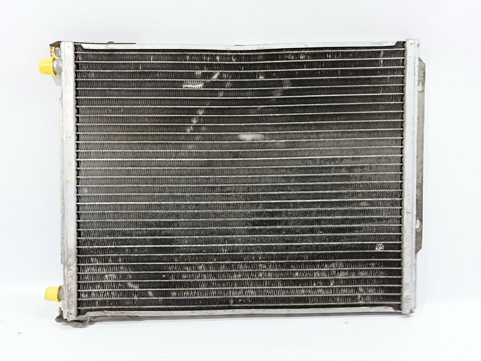 Condensador / radiador aire acondicionado AEA 52465388 de Volkswagen Polo iii (6n1) 1994-1995 - pieza usada