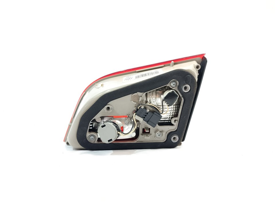 Piloto trasero izquierdo interior B16DTH 13282246 de Opel Astra j sports tourer (p10) 2010-2015