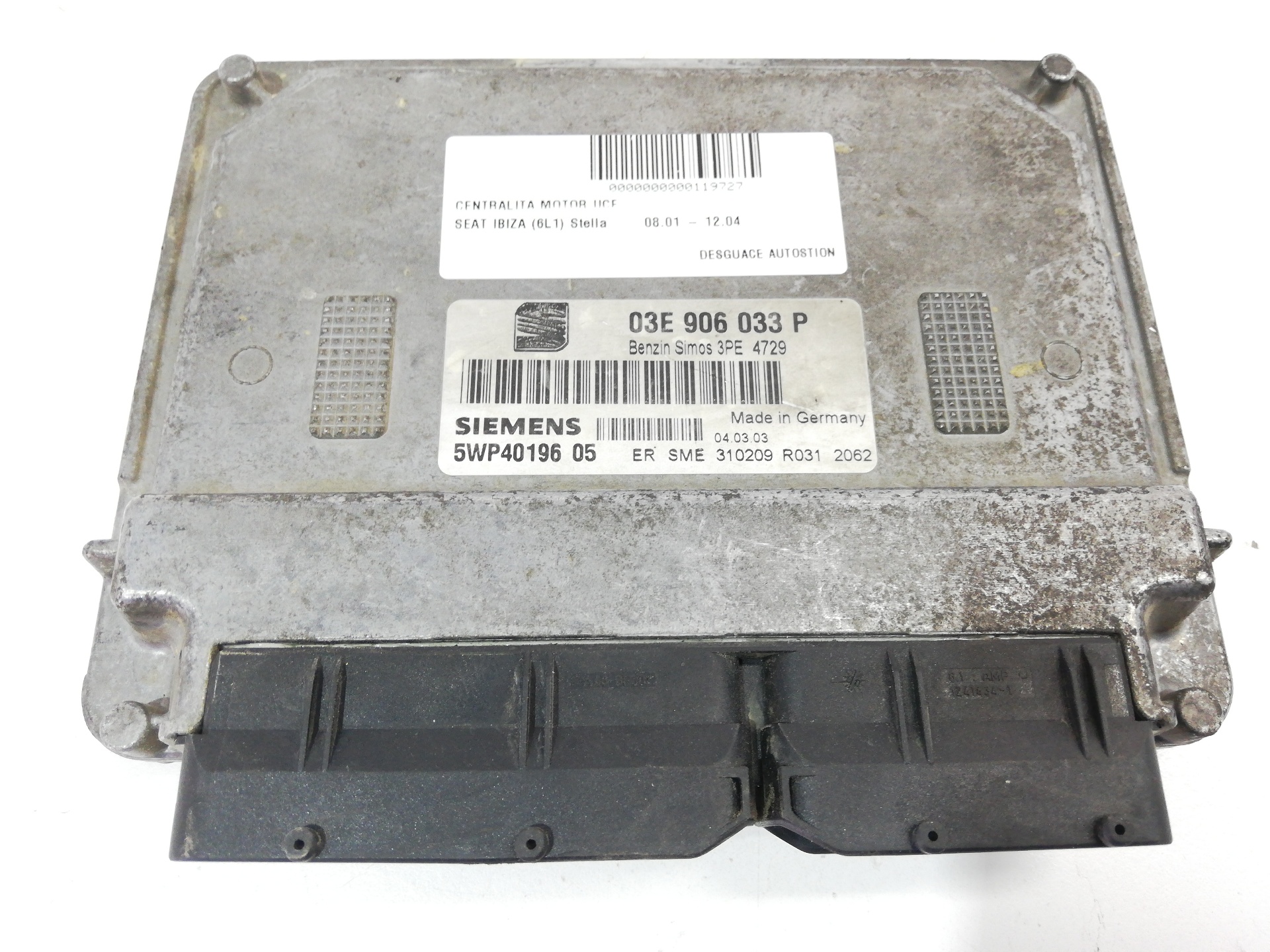 SEAT Cordoba 2 generation (1999-2009) Engine Control Unit ECU 03E906033 19968060