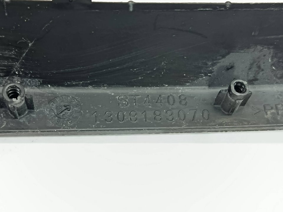 Moldura 1308183070 de Fiat Ducato 2014-2020 - pieza usada