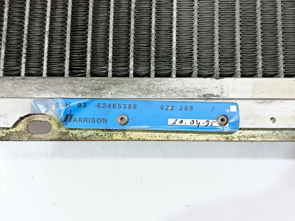 Condensador / radiador aire acondicionado AEA 52465388 de Volkswagen Polo iii (6n1) 1994-1995