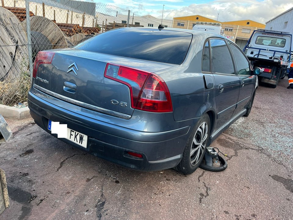 CITROËN C5 1 generation (2001-2008) Фонарь задний левый 89032711 25924669