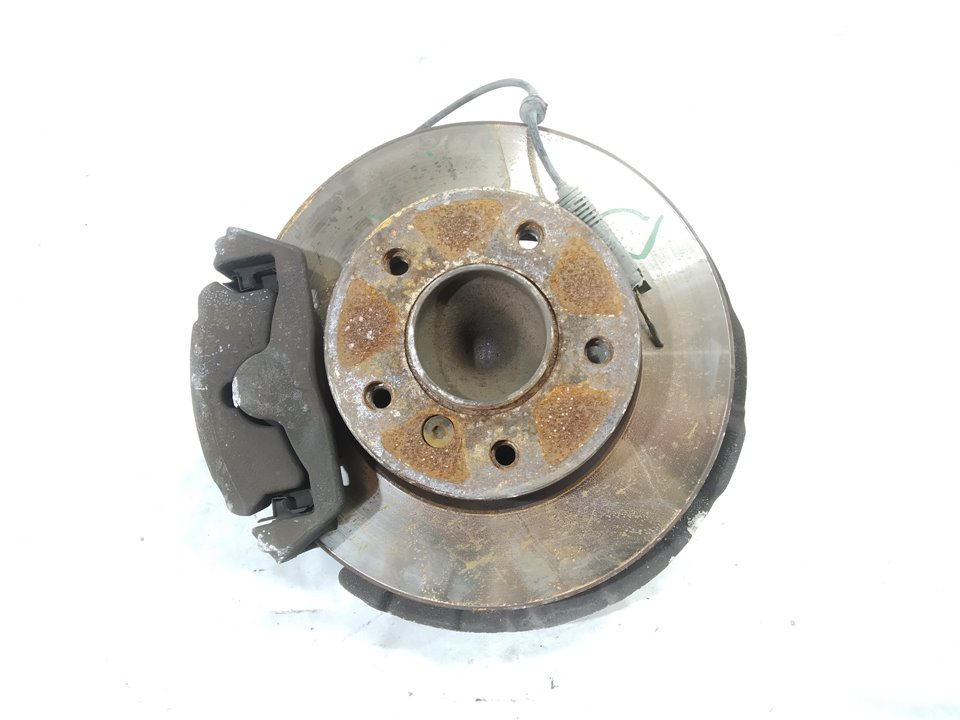 BMW 1 Series E81/E82/E87/E88 (2004-2013) Front Right Wheel Hub 3121676444403 20442757