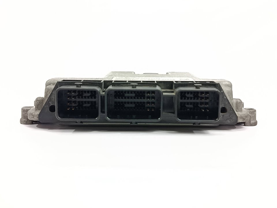 Switchboard engine uce 0281011701 de Ford Focus ii (da_, hcp, dp) 2005-2012 - pieza usada