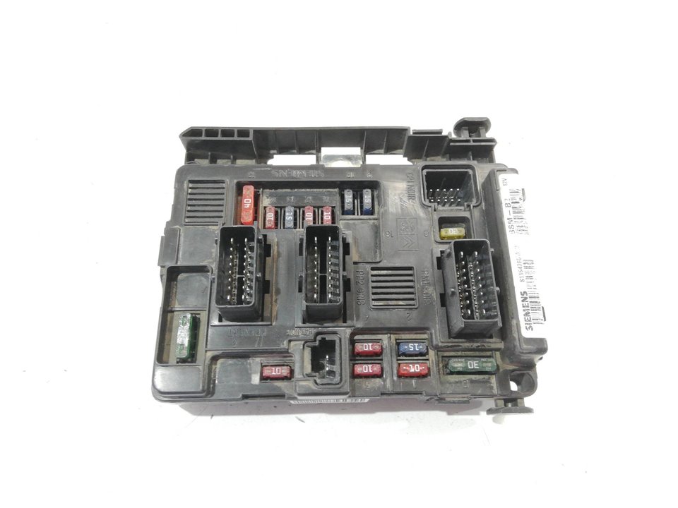 PEUGEOT Fuse Box 9643498980 25921476