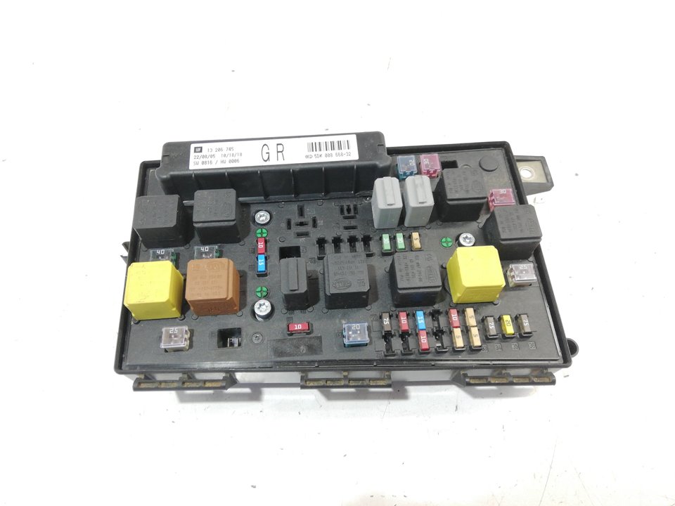 OPEL Astra J (2009-2020) Fuse Box 5DK00866832 19954723