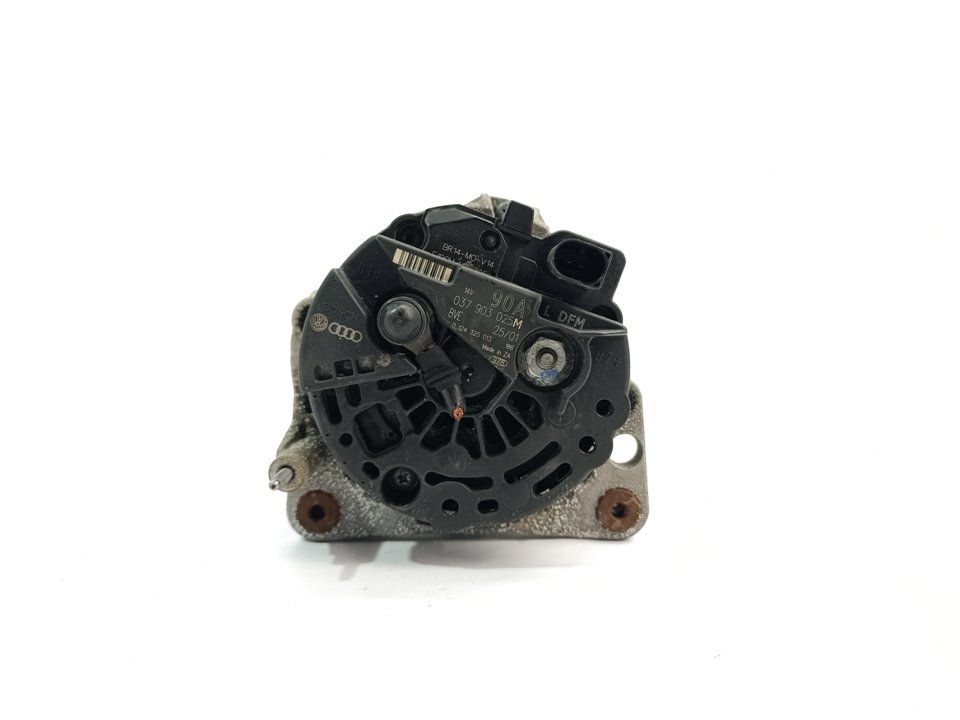 SEAT Ibiza 2 generation (1993-2002) Alternator 037903025M 24765105