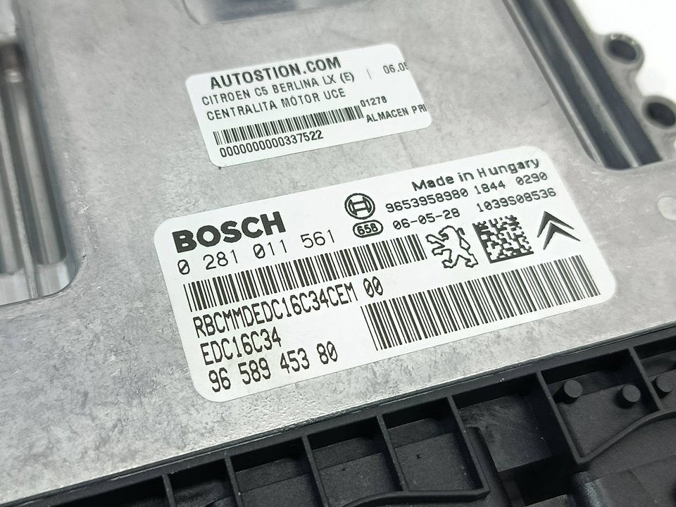 Centralita motor uce 0281011561 de Citroen C5 2005-2006 - pieza usada