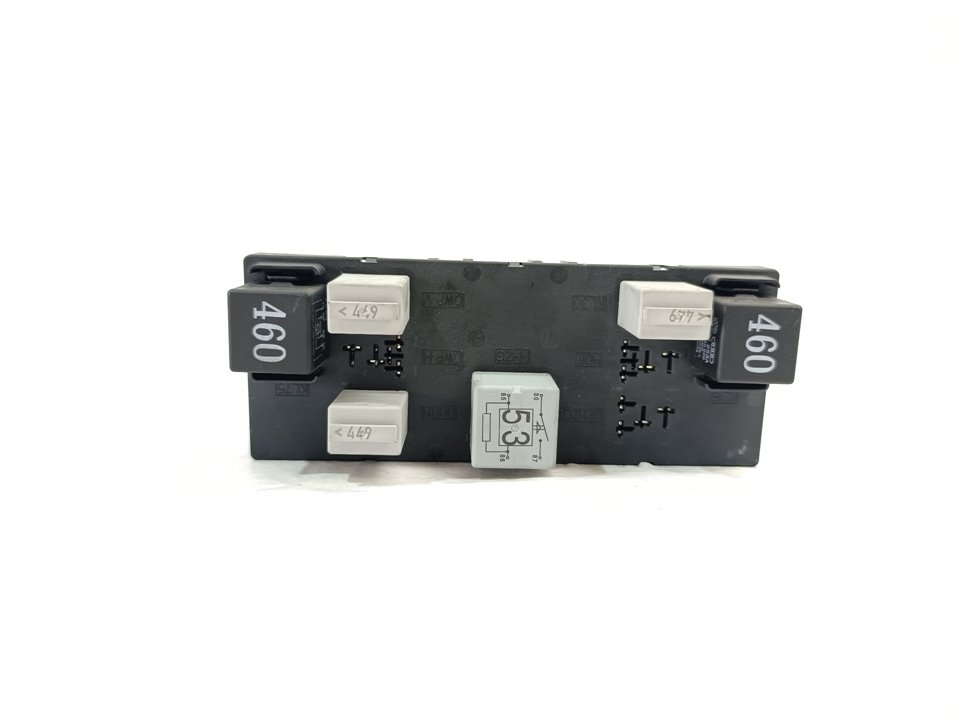 VOLKSWAGEN Passat CC 1 generation (2008-2017) Fuse Box 3C8937049E 25352250