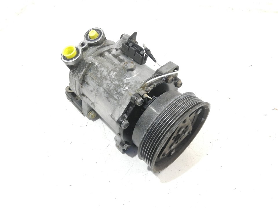 RENAULT Laguna 1 generation (1993-2001) Помпа кондиціонера 7700870870A 25920376