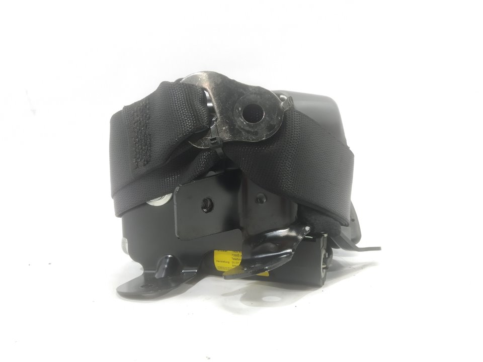 MERCEDES-BENZ C-Class W204/S204/C204 (2004-2015) Rear Left Seatbelt A2046301731 25924231