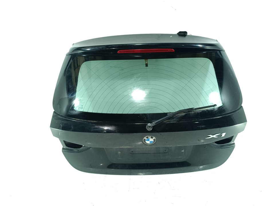 BMW X1 E84 (2009-2015) Крышка багажника 41002993152 24765061