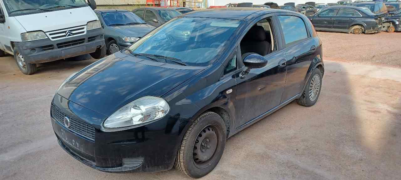 FIAT Grande Punto 1 generation (2006-2008) Наружная ручка передней правой двери 20013012