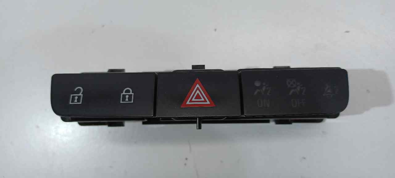 OPEL Hazard button 13324594 25920343