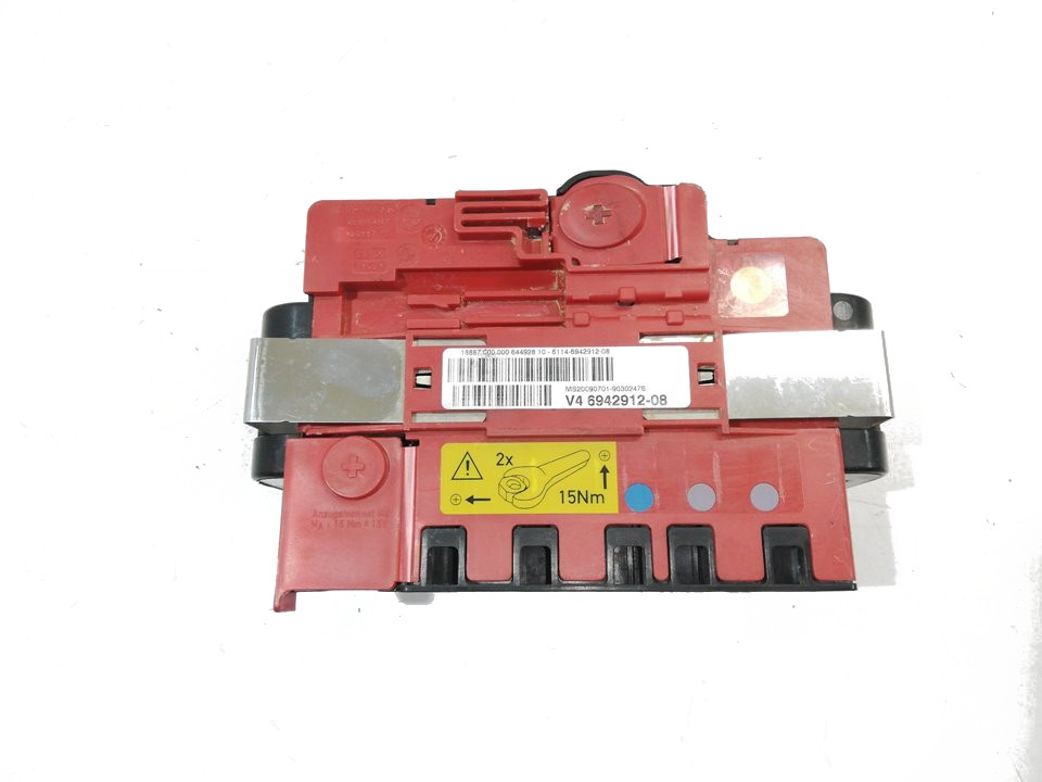 BMW 3 Series E90/E91/E92/E93 (2004-2013) Fuse Box V4694291208 20000374