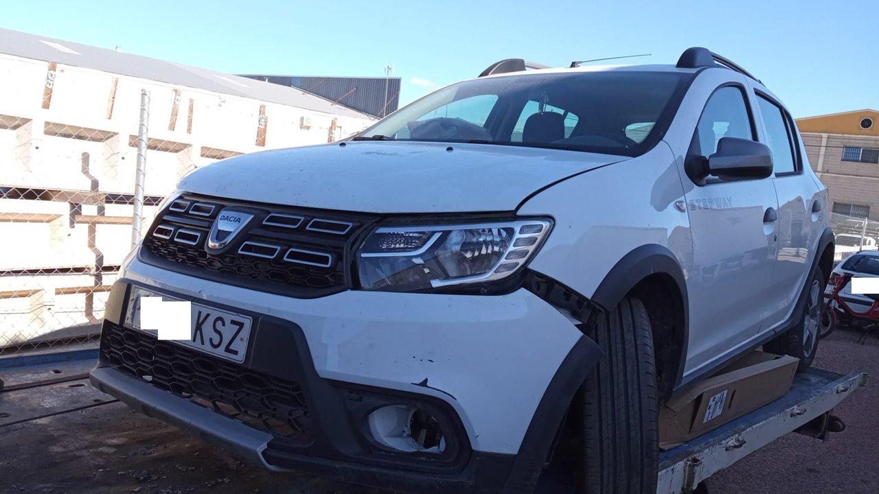 DACIA Sandero 2 generation (2013-2020) Вимикач вікна передніх правих дверей 00235634 26538642