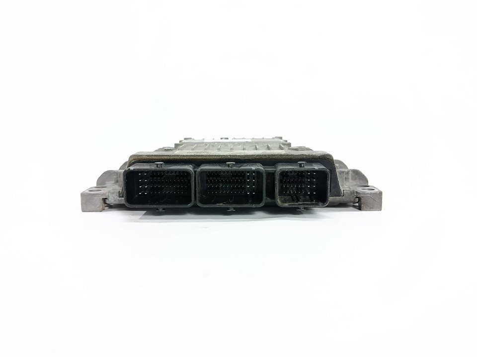 Centralina do motor K9K732 8200565863 de Renault Megane ii (bm0/1_, cm0/1_) 2002-2008 - pieza usada