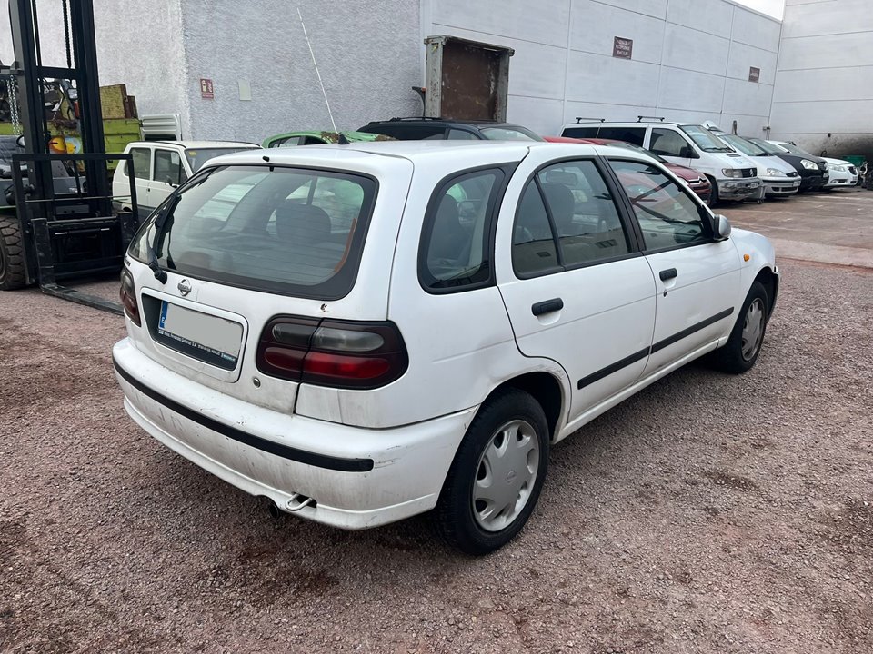 MAZDA Almera N15 (1995-2000) Üzemanyag-befecskendező 71A1361 23303315