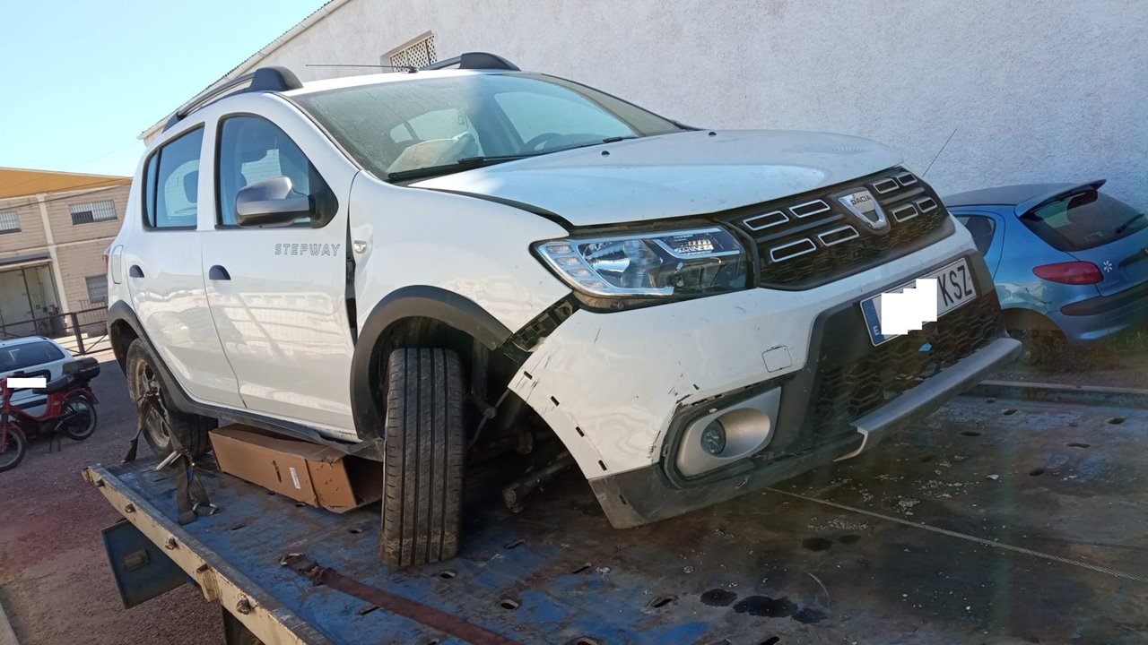 DACIA Sandero 2 generation (2013-2020) Вимикач вікна передніх правих дверей 00235634 26538642