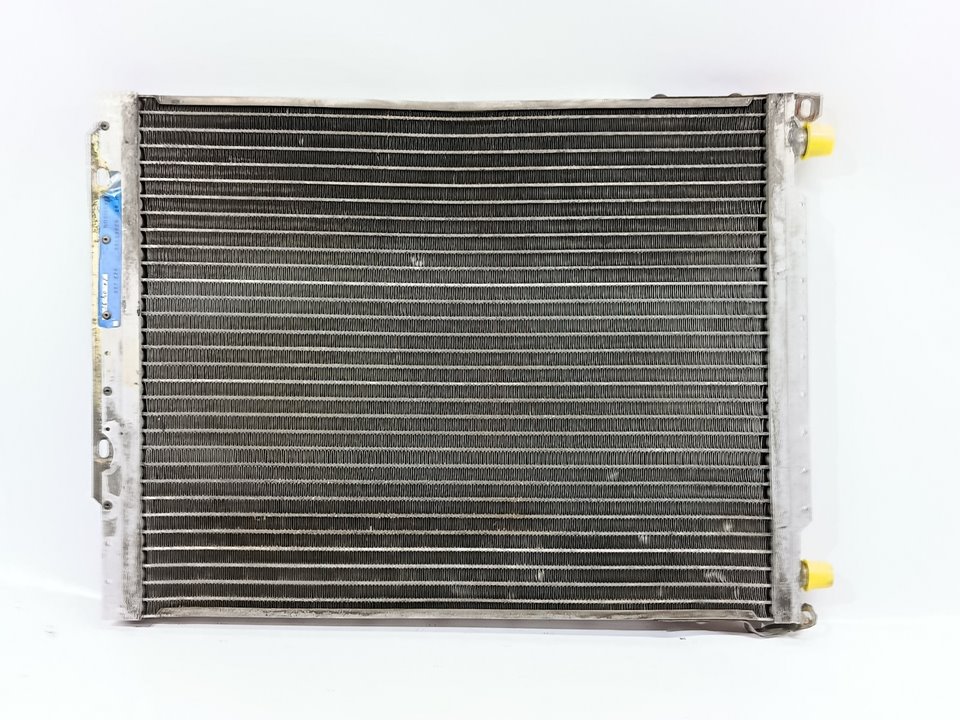 Condensador / radiador aire acondicionado AEA 52465388 de Volkswagen Polo iii (6n1) 1994-1995 - pieza usada