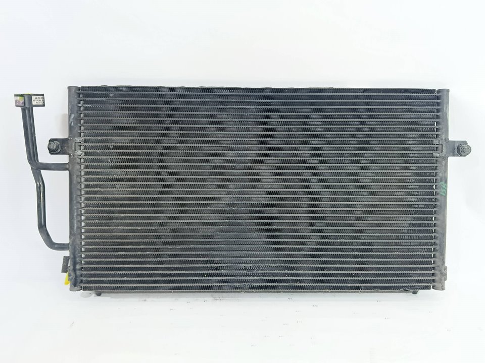 Radiador de a/c B4164S2 4825941 de Volvo S40 i (644) 1999-2003 - pieza usada