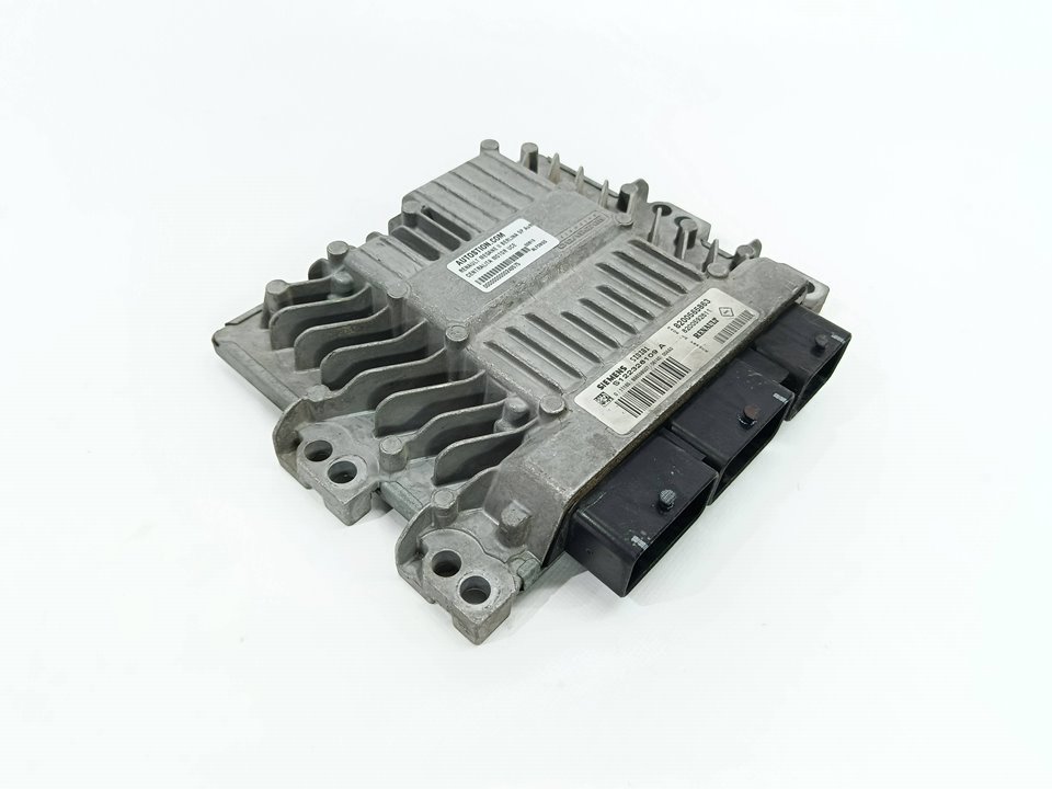 Centralina do motor K9K732 8200565863 de Renault Megane ii (bm0/1_, cm0/1_) 2002-2008 - pieza usada