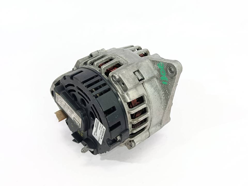 Alternator 8200054588 de Renault Megane scénic (ja0/1_) 2001-2003 - pieza usada