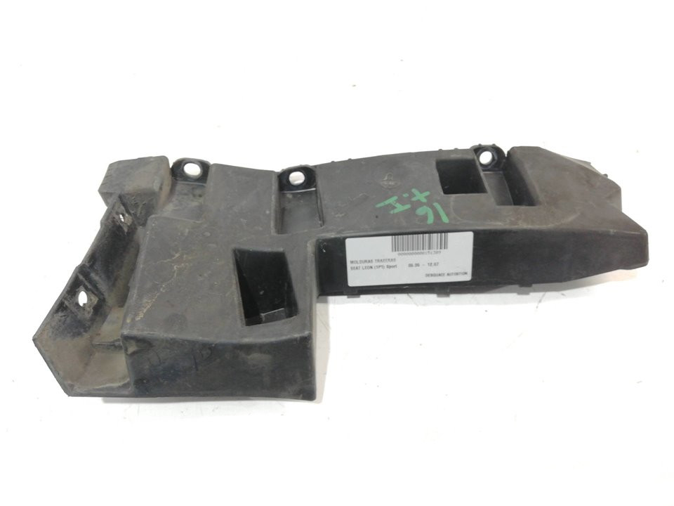 CHEVROLET Leon 2 generation (2005-2012) Other Trim Parts 1P0807393 19988611