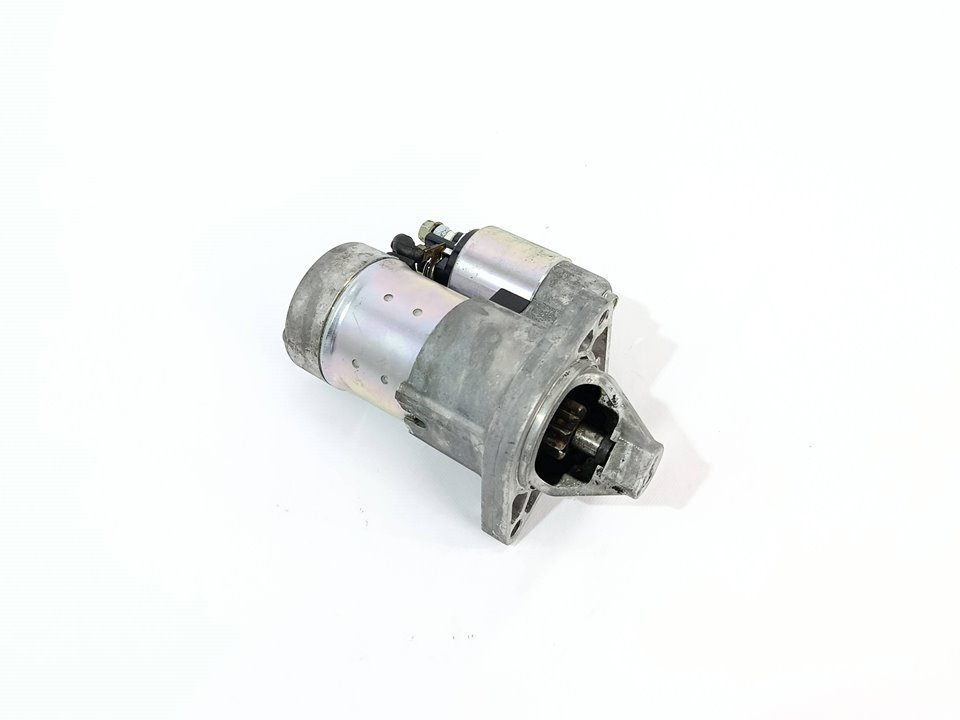 Halter anlasser 843A1000 51890631 de Fiat 500 2012-2016 - pieza usada
