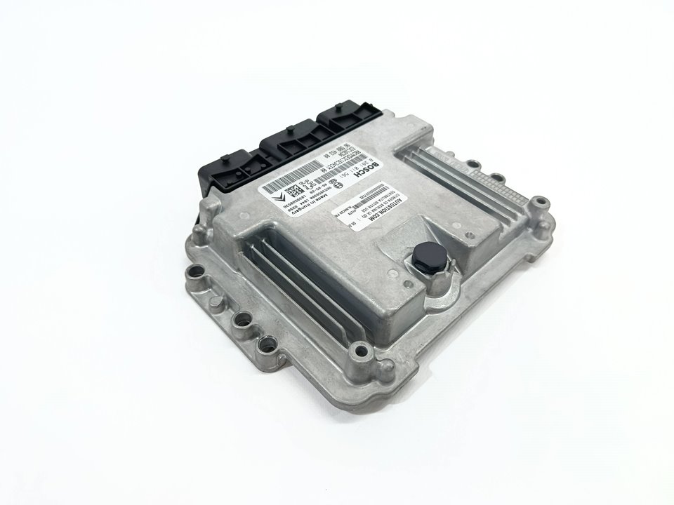 Centralita motor uce 0281011561 de Citroen C5 2005-2006 - pieza usada