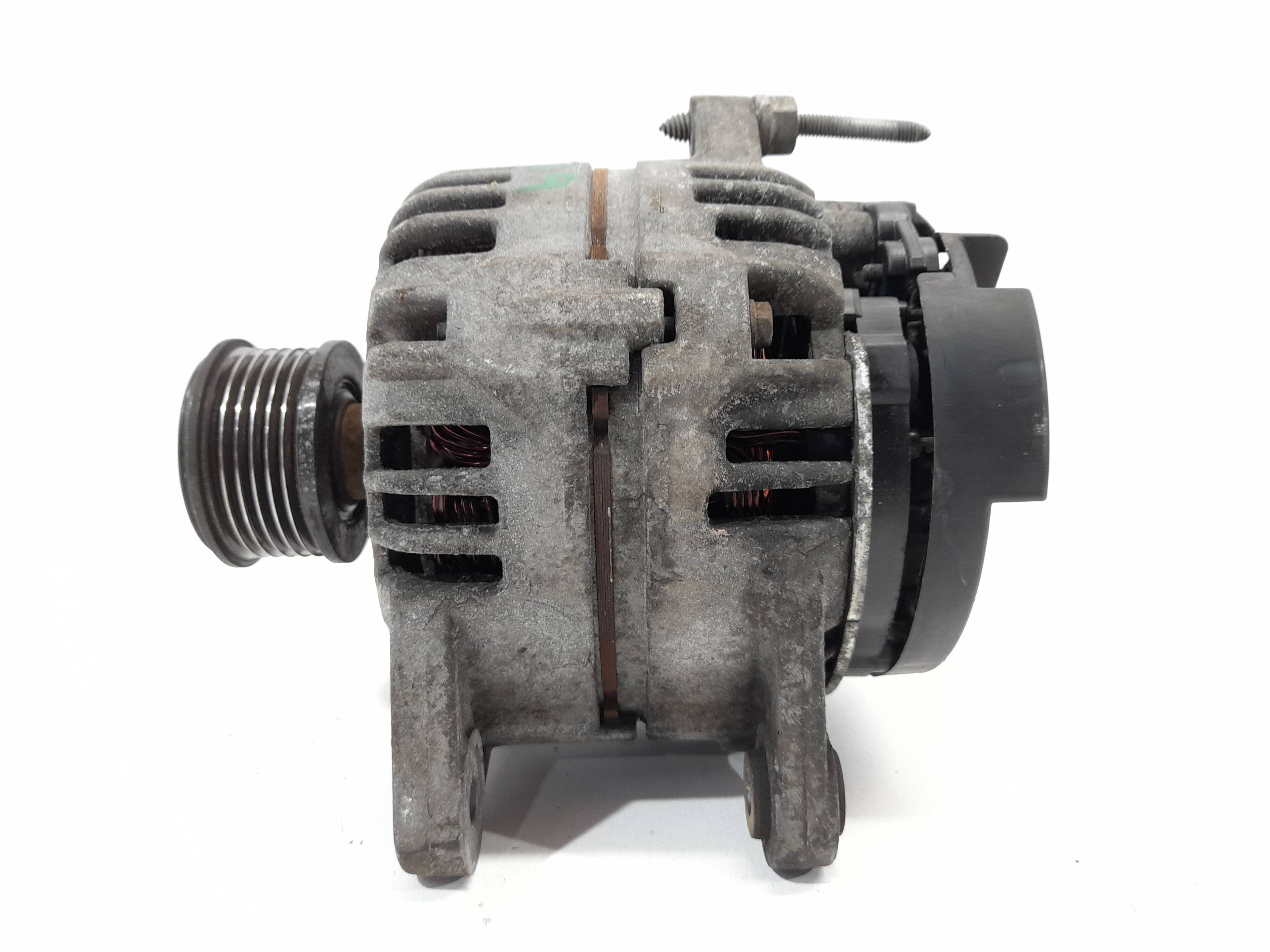 RENAULT Clio 3 generation (2005-2012) Alternator 8200390675 19980804