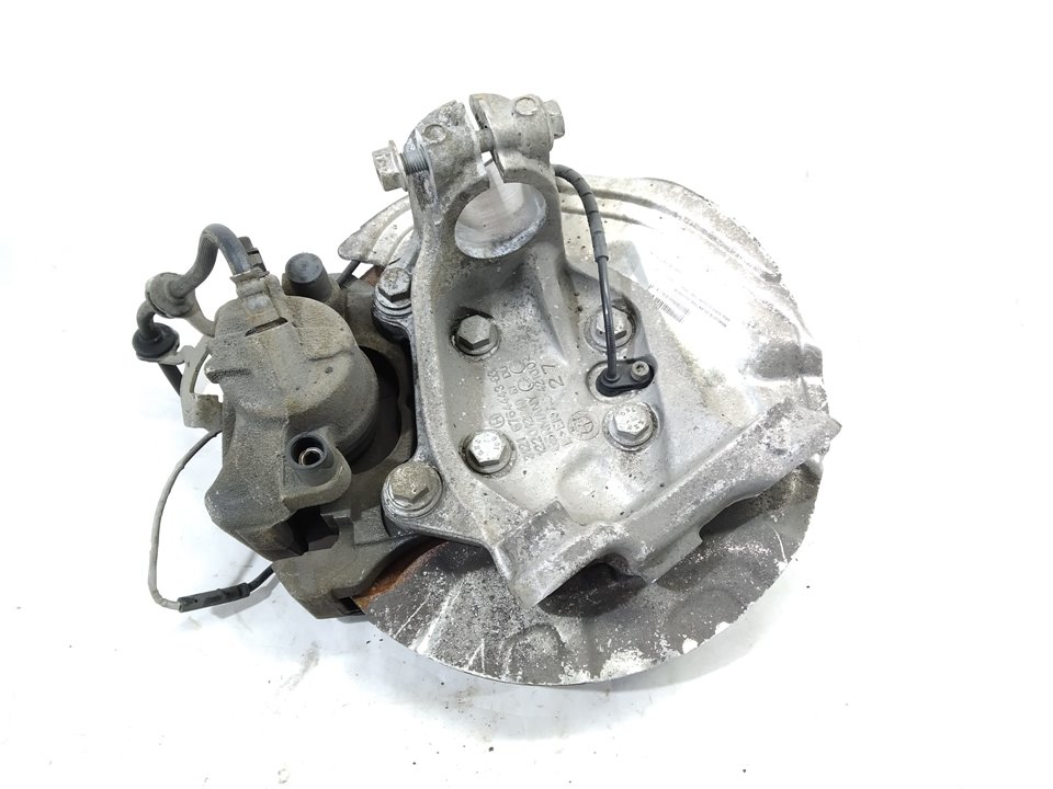 BMW 3 Series E90/E91/E92/E93 (2004-2013) Front Left Wheel Hub 3121676444303 20004542