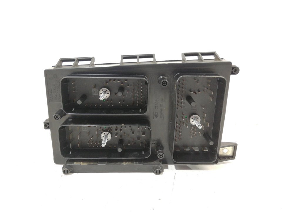 OPEL Astra J (2009-2020) Fuse Box 5DK00866832 19954723