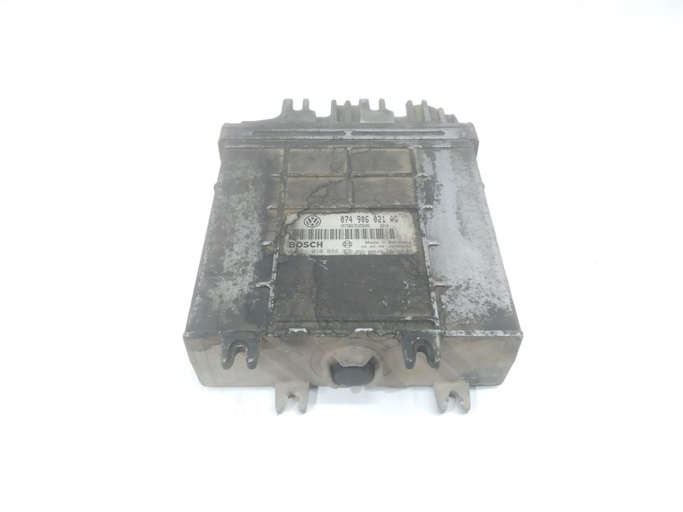 SEAT Ibiza 2 generation (1993-2002) Engine Control Unit ECU 0281010088 25922968