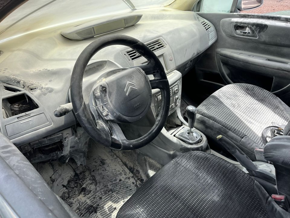 CITROËN C4 1 generation (2004-2011) Saugiklių dėžė 9661682980 26599869