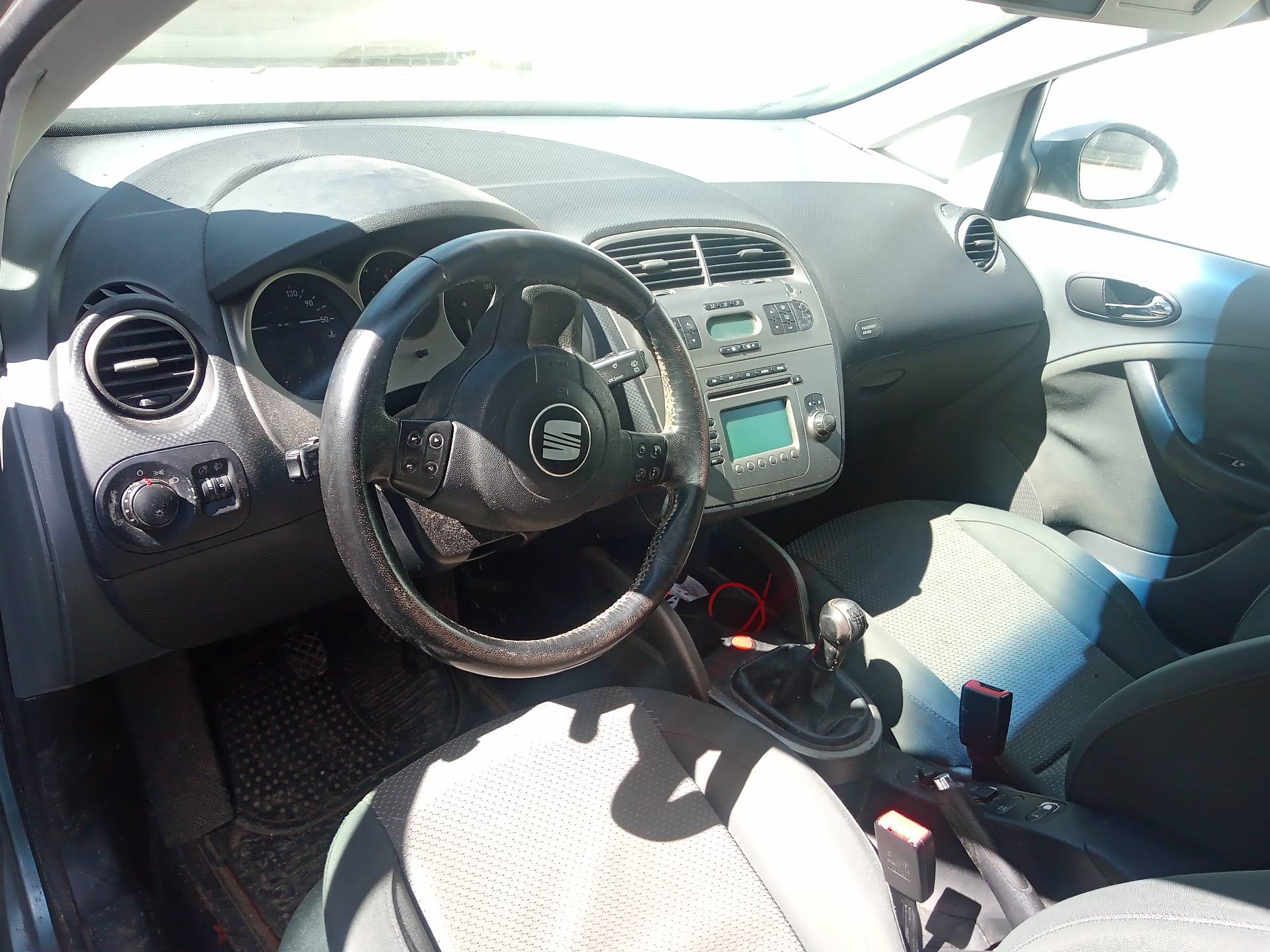 SEAT Toledo 3 generation (2004-2010) Galinių kairių durų stiklo pakelėjo varikliukas 5P0839401 24976015