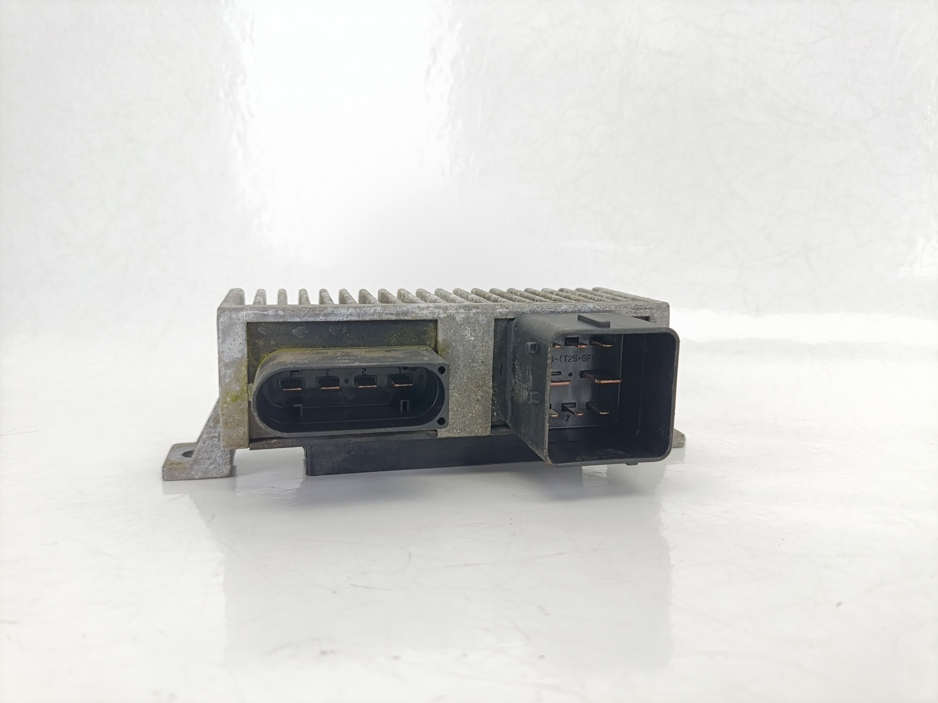 RENAULT Megane 3 generation (2008-2020) Relays 8200558438A 24936028