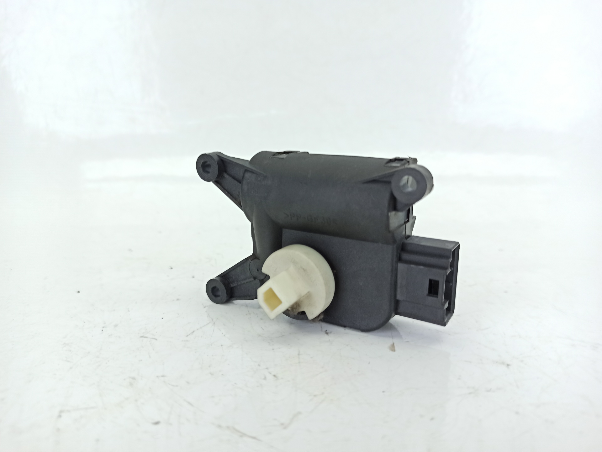 AUDI A3 8P (2003-2013) Air Conditioner Air Flow Valve Motor 01328011338 26027113