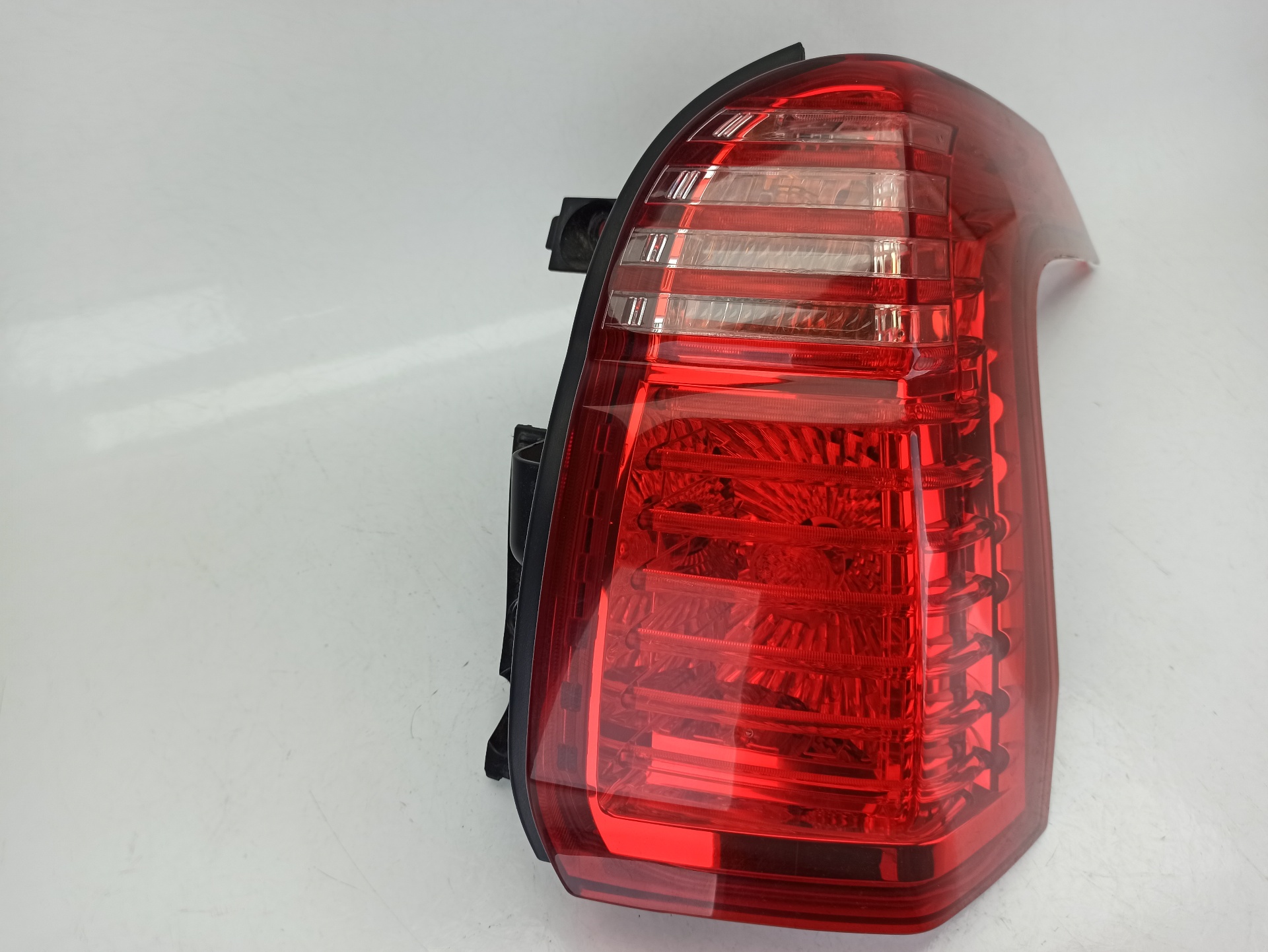 PEUGEOT 5008 1 generation (2009-2016) Rear Right Taillight Lamp 9672666680 24935584