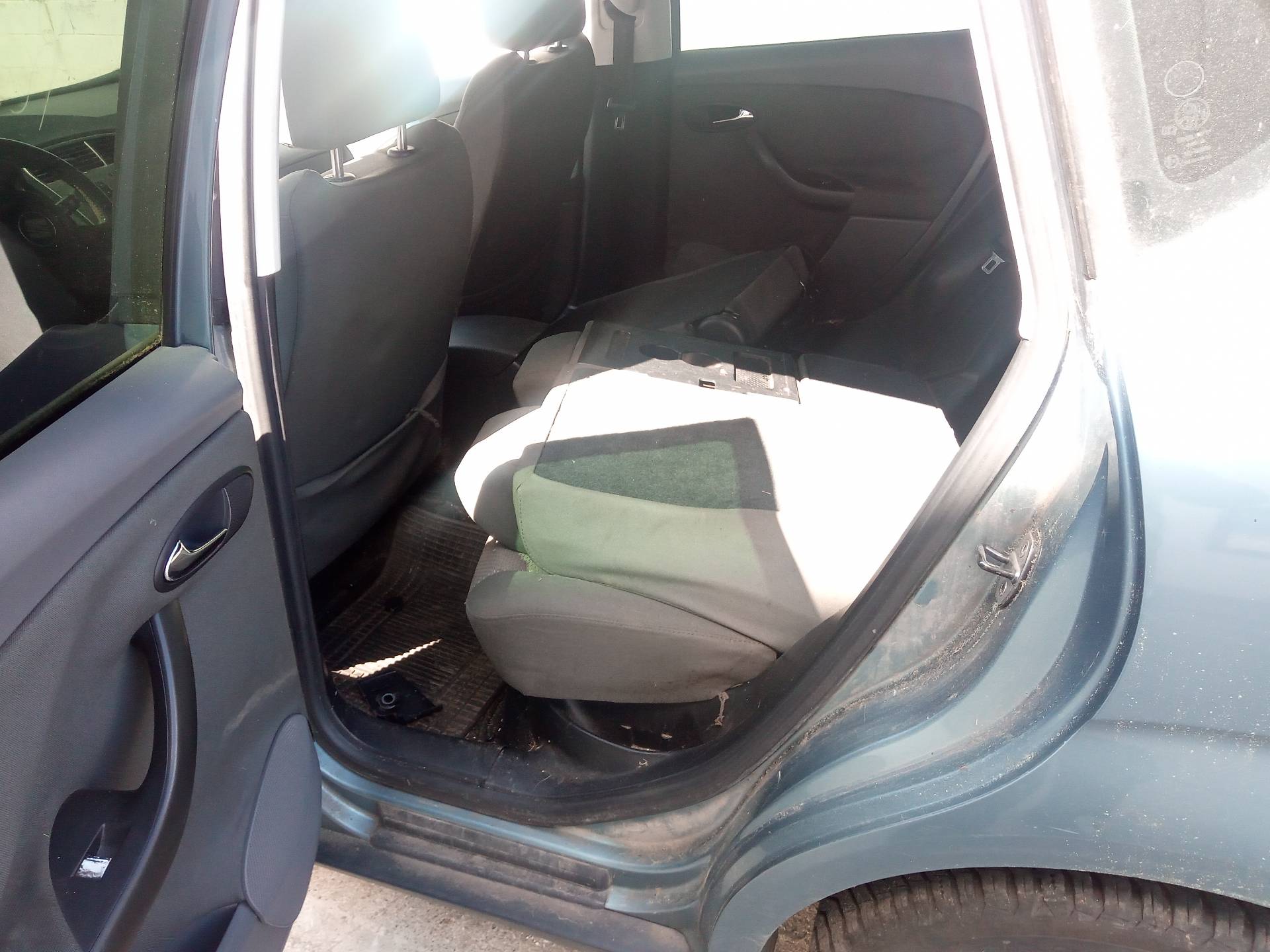 SEAT Toledo 3 generation (2004-2010) Rear Right Seatbelt 5P0857805B 24976258