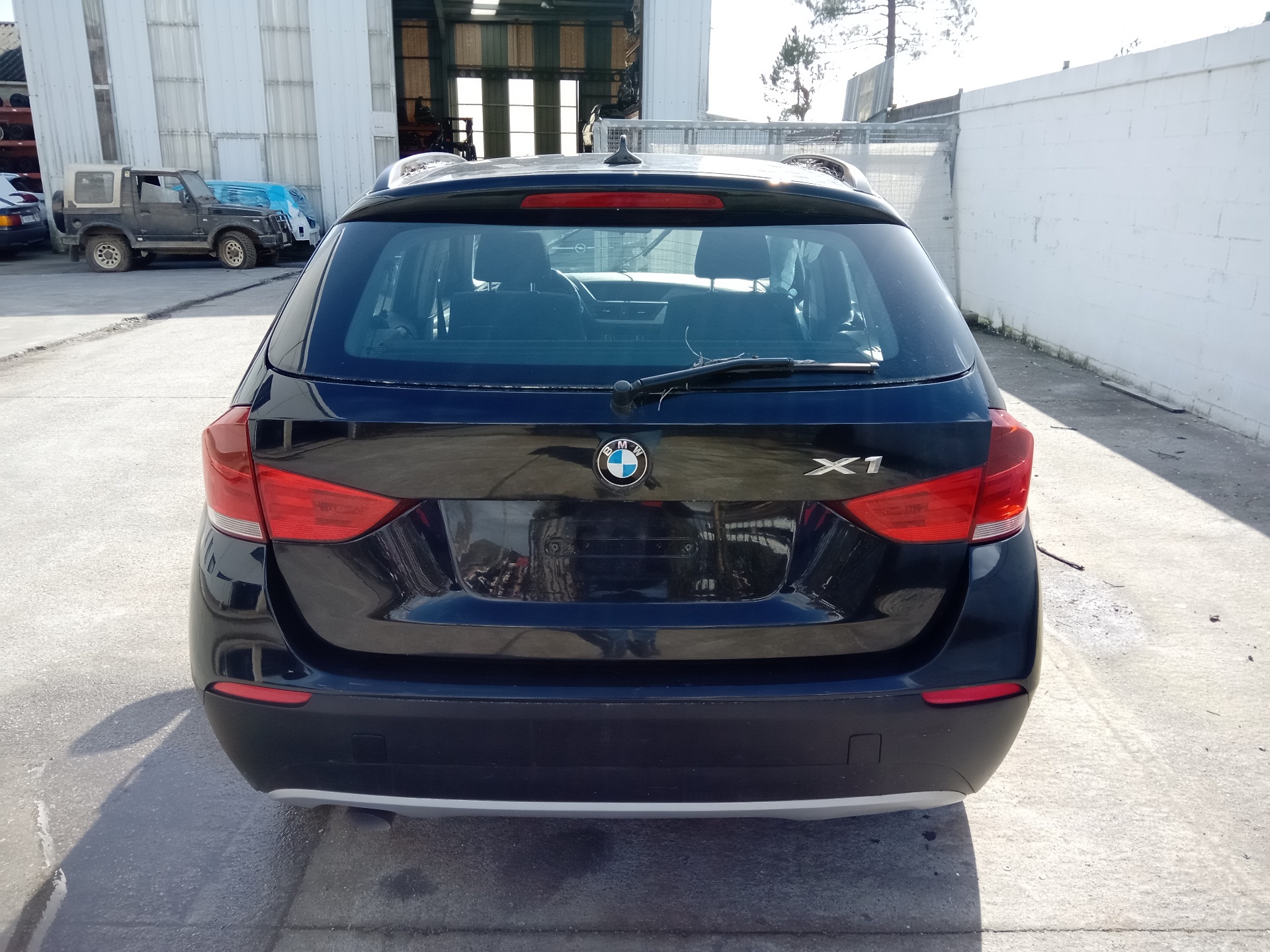 BMW X1 E84 (2009-2015) Első motorburkolat 51752990576 25200405