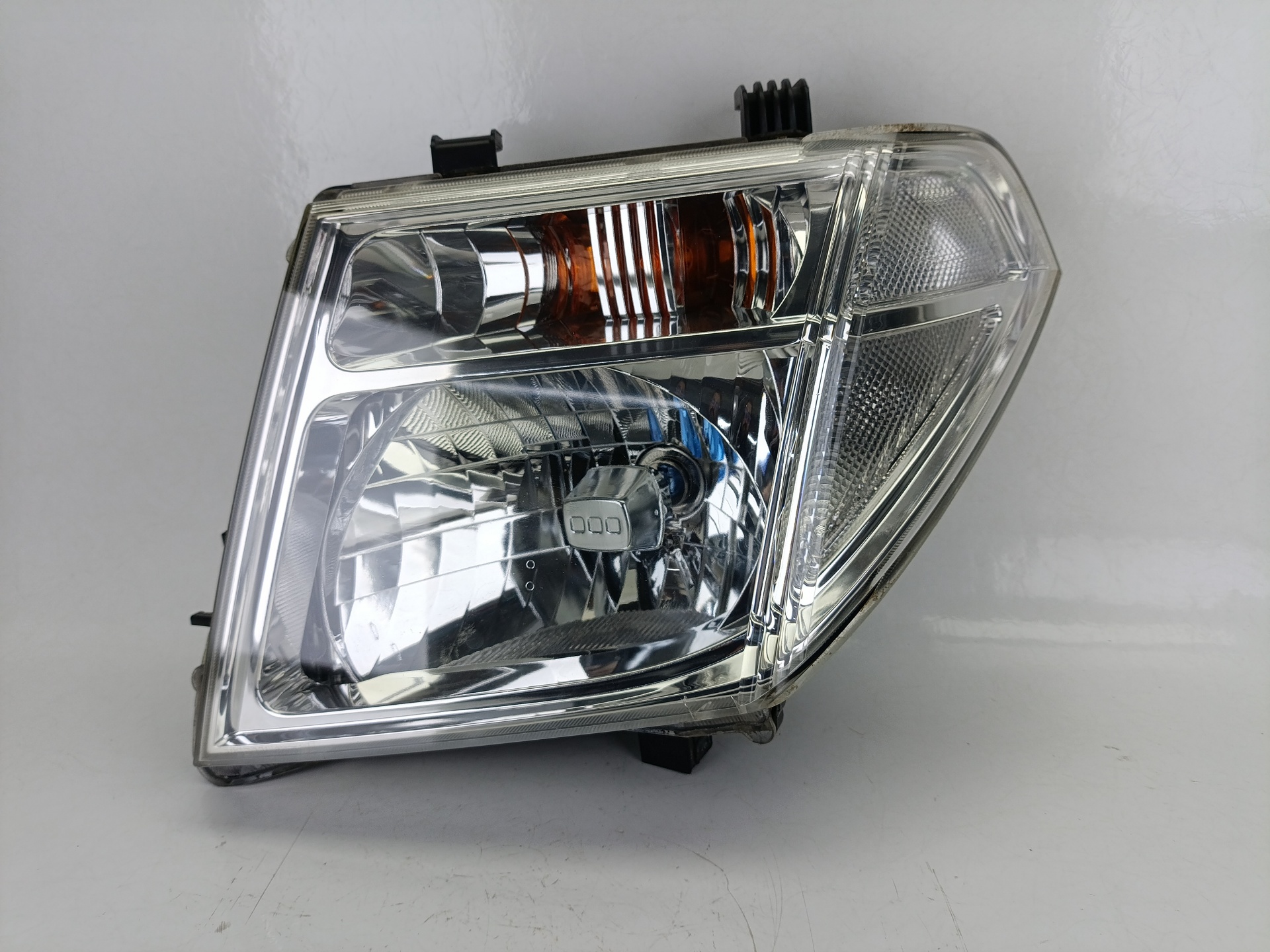 NISSAN Pathfinder R51 (2004-2014) Front Left Headlight 26060EB30A 26028677