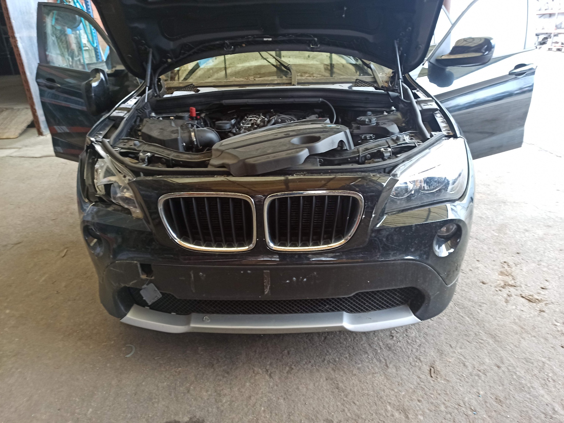 BMW X1 E84 (2009-2015) Barre de renfort avant 25200372