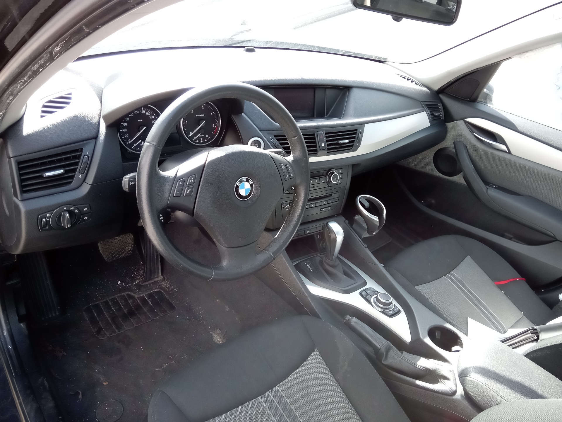 BMW X1 E84 (2009-2015) Galinių dešinių durų langų pakėlimo mygtukas 6935534 25200513